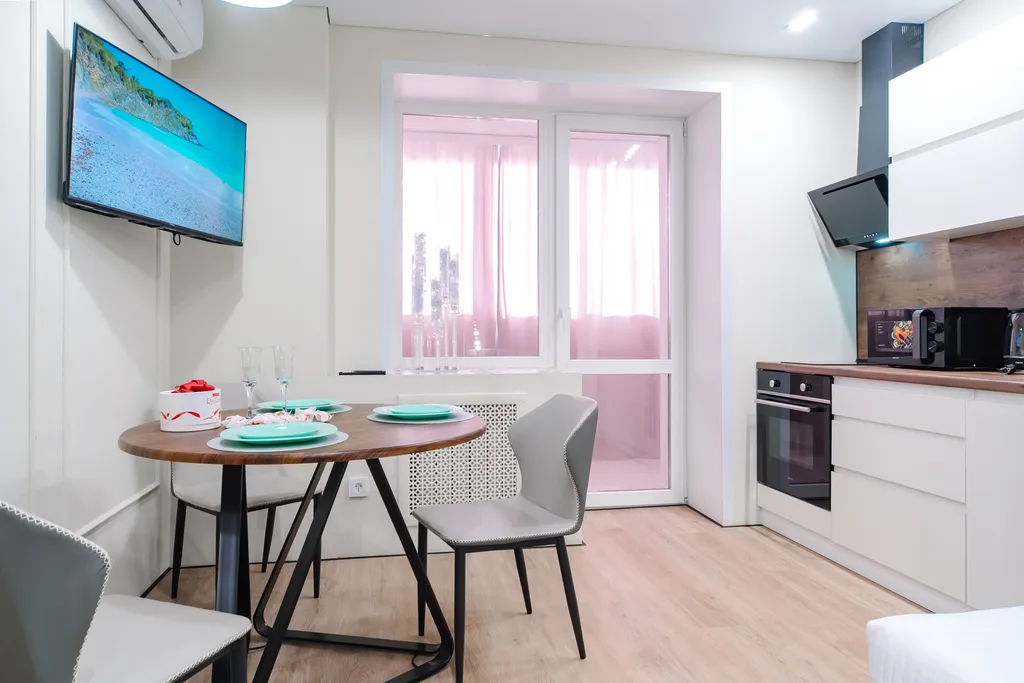 Чистая уютная студия в центре, заселение до 23-00