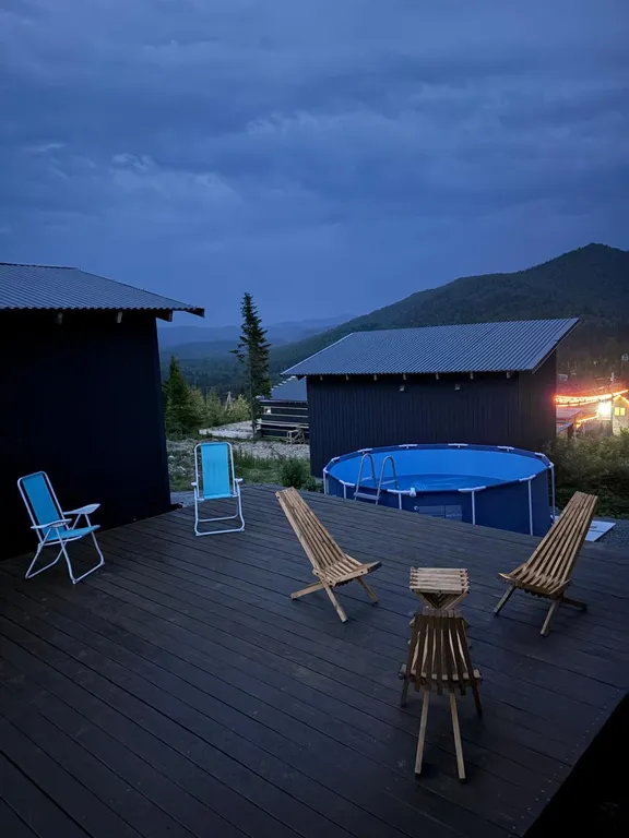 Коттедж Теплый дом с двумя спальнями — Шерегеш