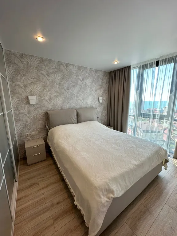 Квартира с новым ремонтом и видом на море