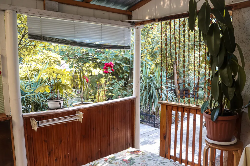 Уютный номер с собственной кухней рядом с морем