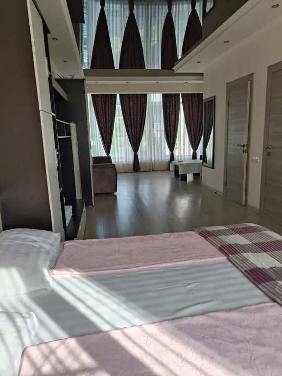 Просторный номер с видом на море и парковкой на 1 линии