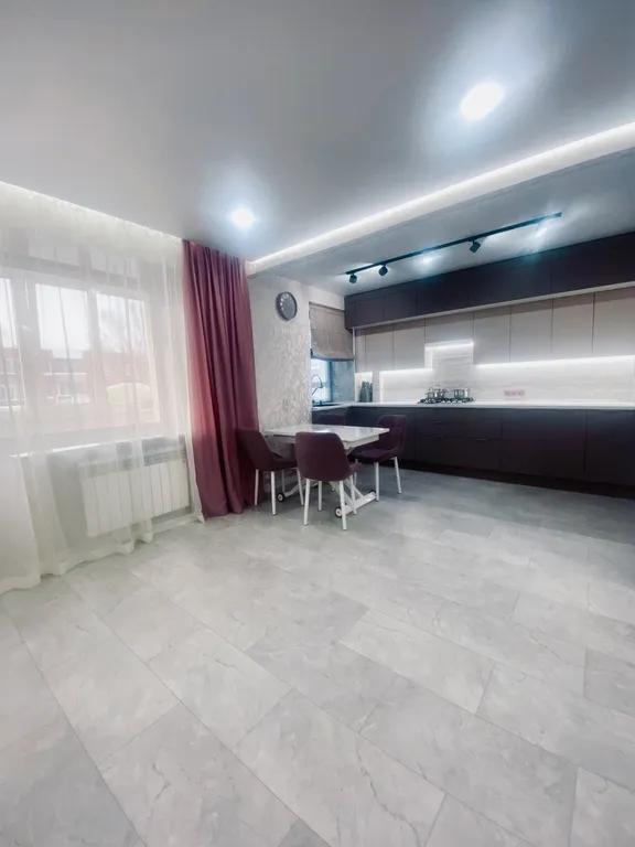 Комфортная уютная квартира Премиум класса с удобным  расположением.