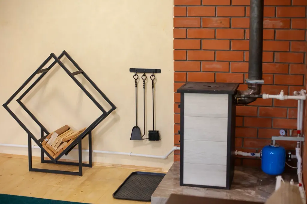 Домик четырёхместный с беседкой и мангалом