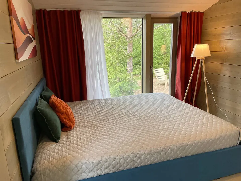 Дом с банным чаном в лесу