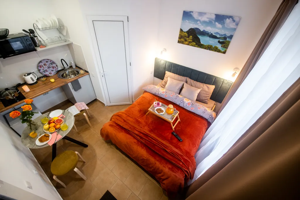 Студия на двоих