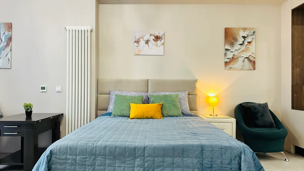 Студия с видом на центр