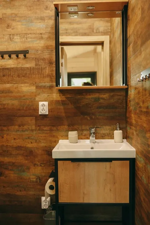 Дача Демьяна на берегу Волги