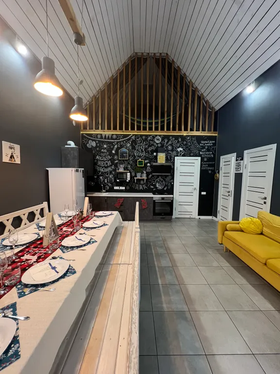 Черный дом на 10+4 человек