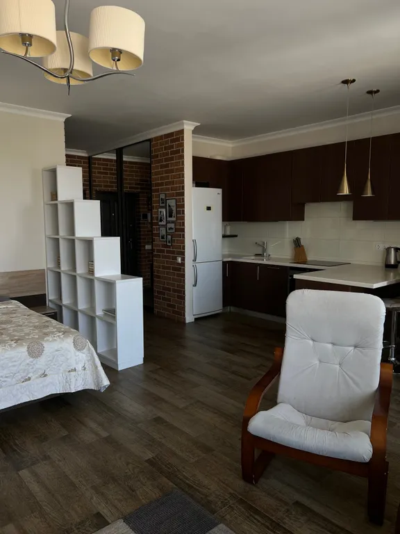 Уютная светлая студия с прекрасным видом в центре города