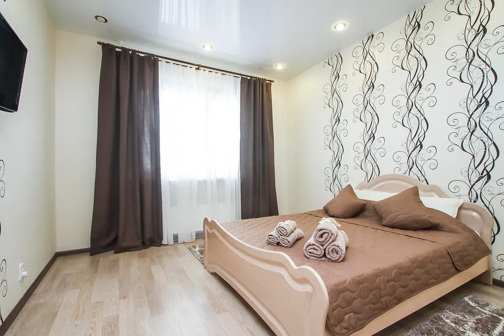 Уютная квартира у ТЦ Аура — аренда посуточно в Сургут