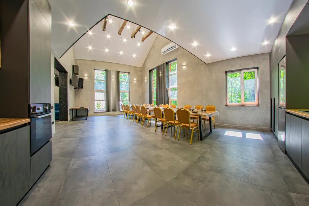 Просторный коттедж Лофт-хаус для большой компании с бассейном и сауной