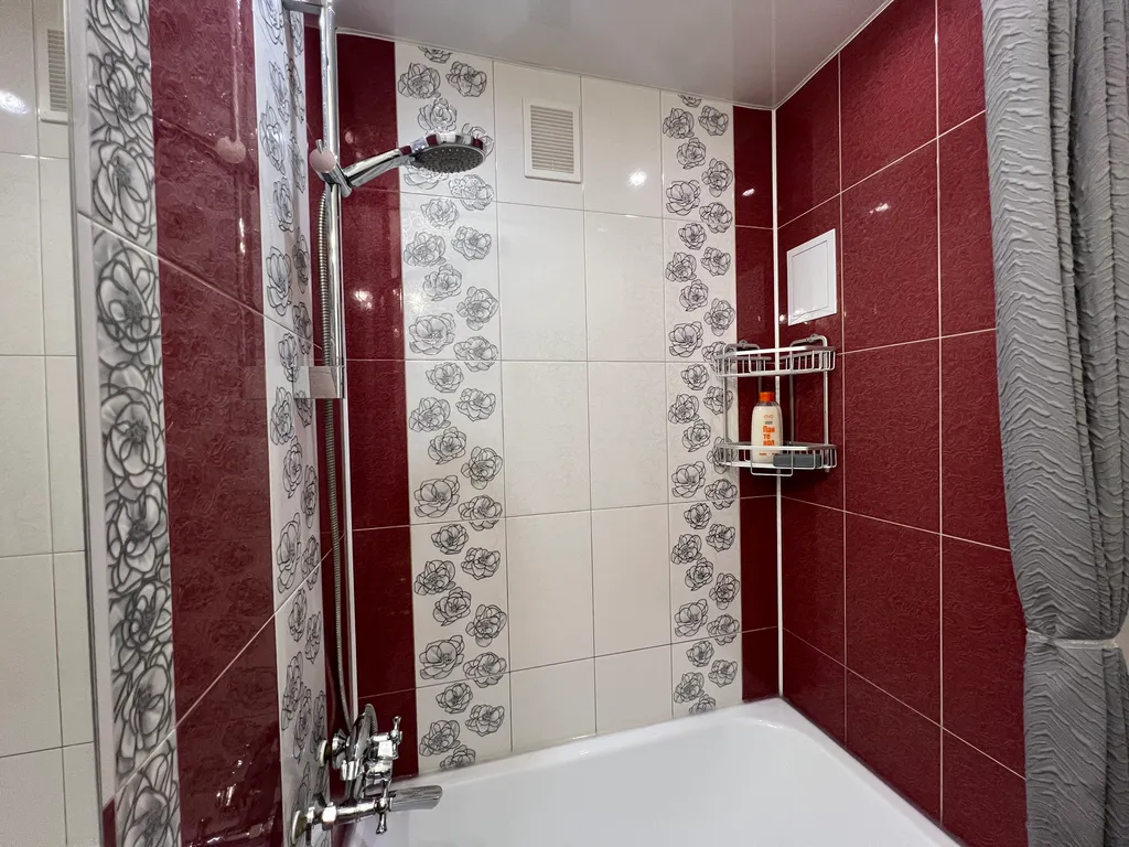 Квартира Квартира Двухкомнатная семейная в 5 минут от моря — Геленджик