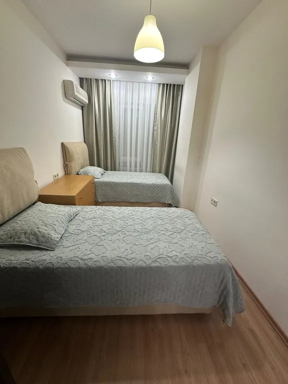 Просторная квартира вблизи моря в Лимане