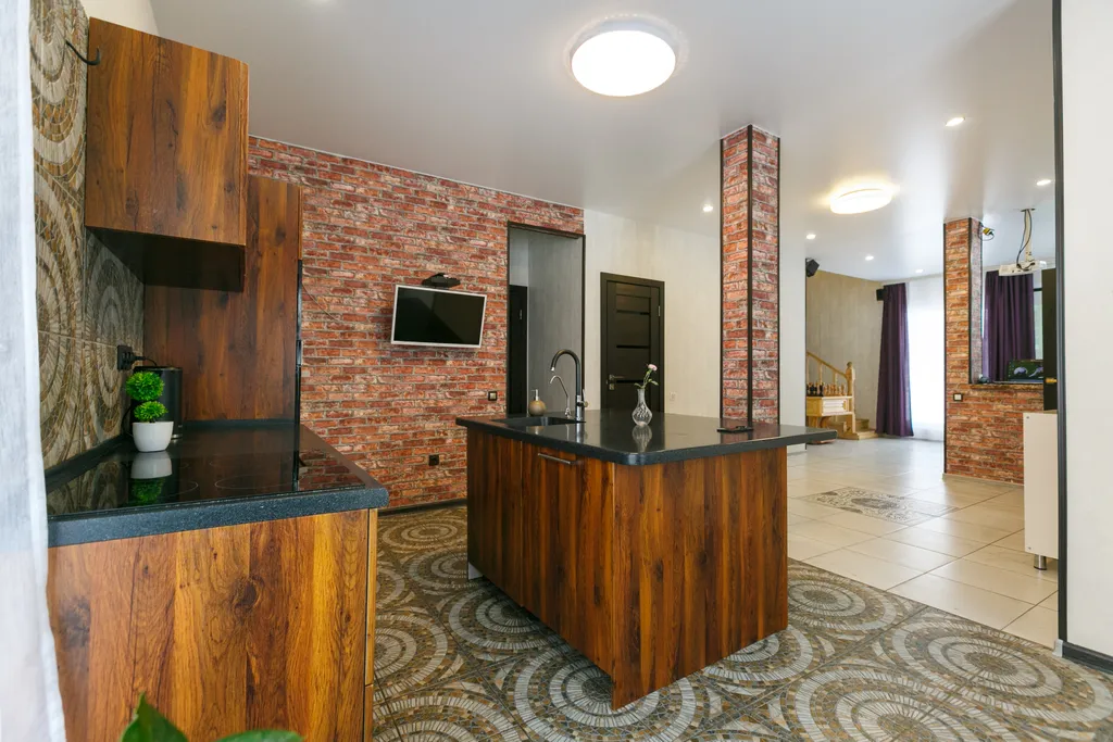 Просторный двухэтажный коттедж