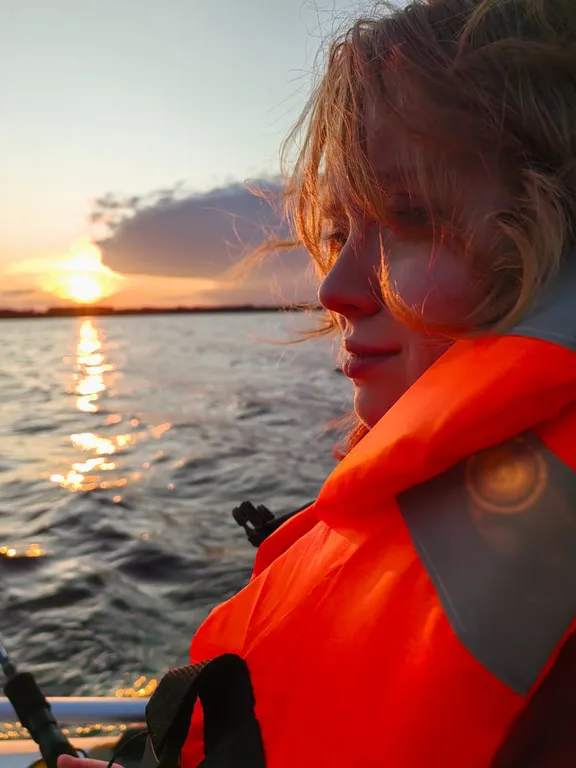 Дом у слияния рек, рядом с историей