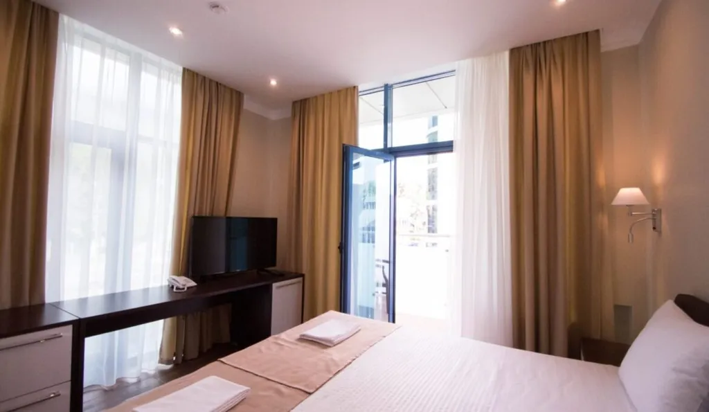 Двухместный стандарт с балконом в мини-корпусе