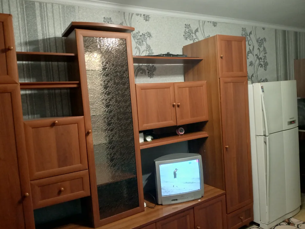 Уютная комната с балконом октябрьский район