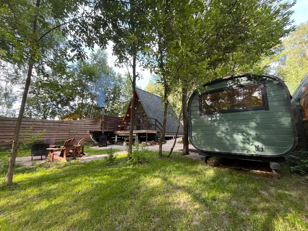 Треугольный домик Авро с баней и чаном в Чкалов Дача