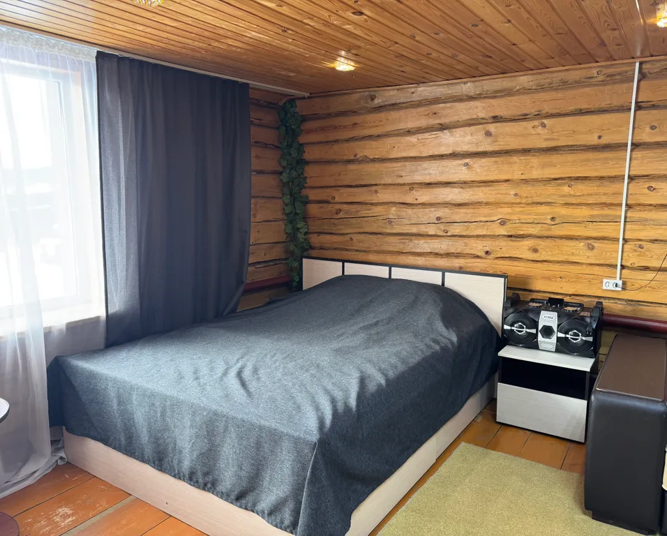 Отдельный уютный бревенчатый дом с баней в Абзаково