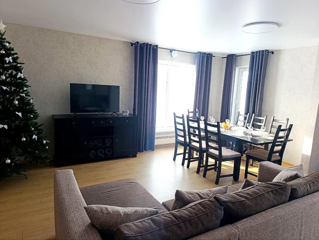 Частный дом с видом на сопку