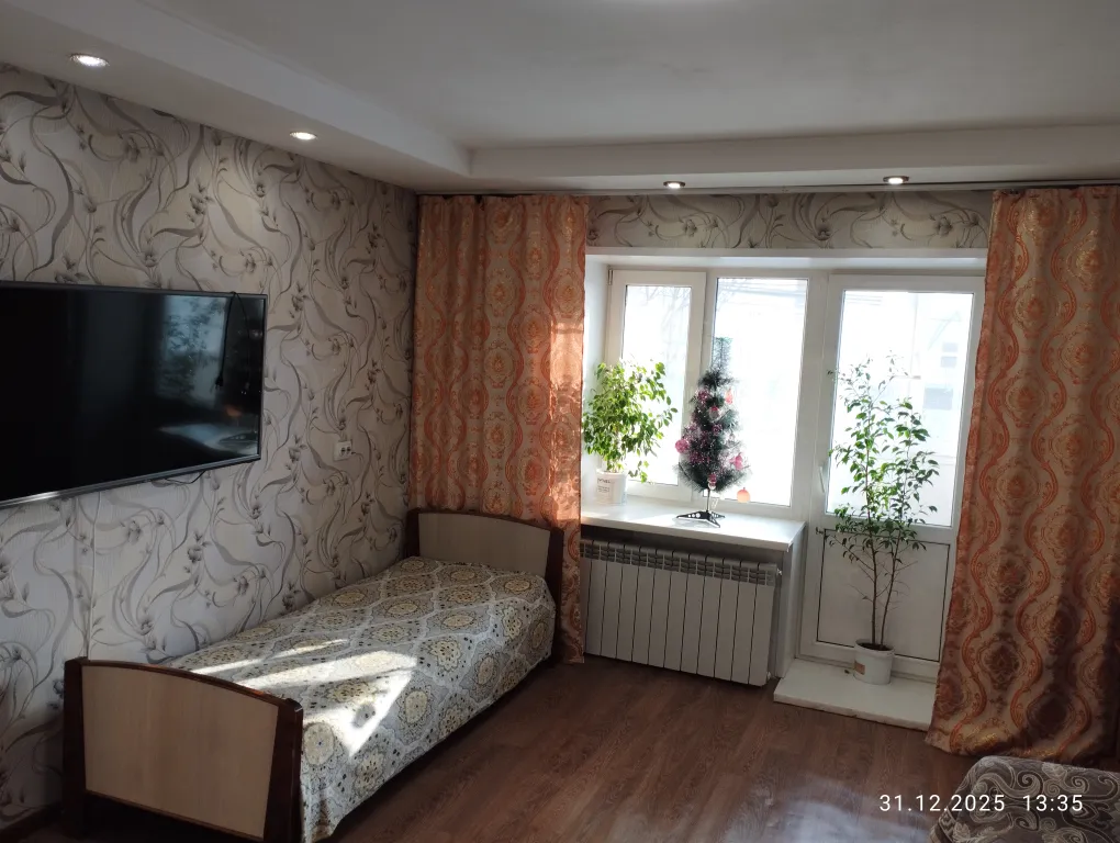 Уютная квартира в самом центре поселка