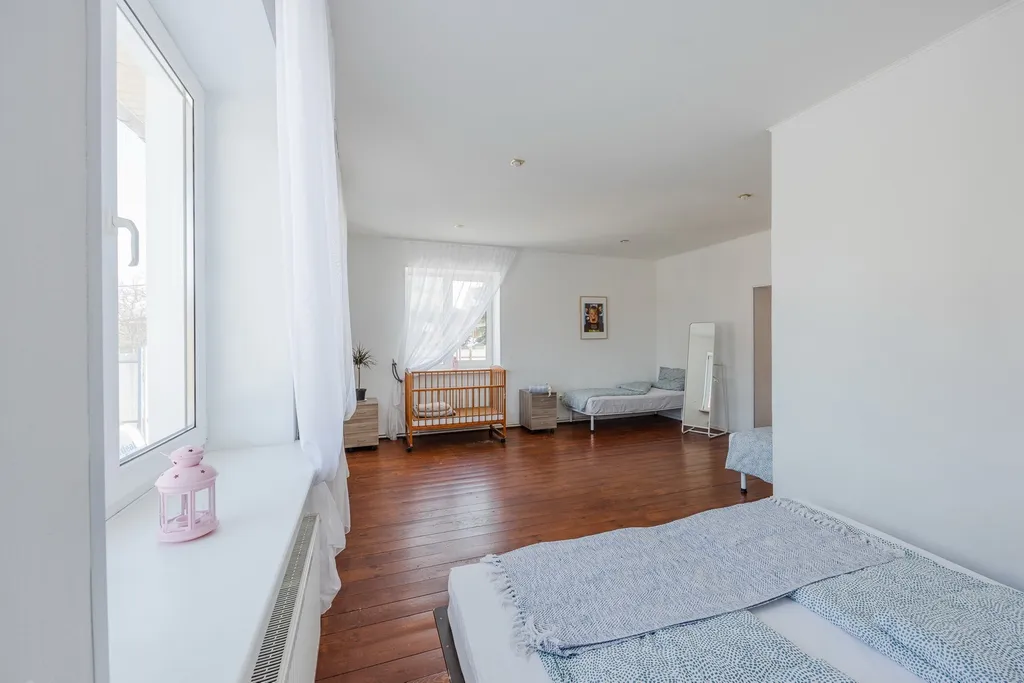 Дом с бассейном и сауной