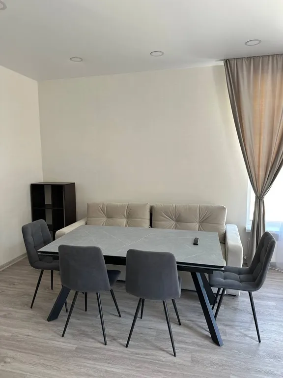 Дом с бассейном