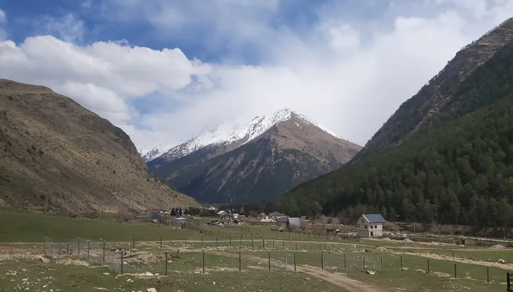 Уютный Barn House у Эльбруса с шикарным видом на Великие Горы Кавказа