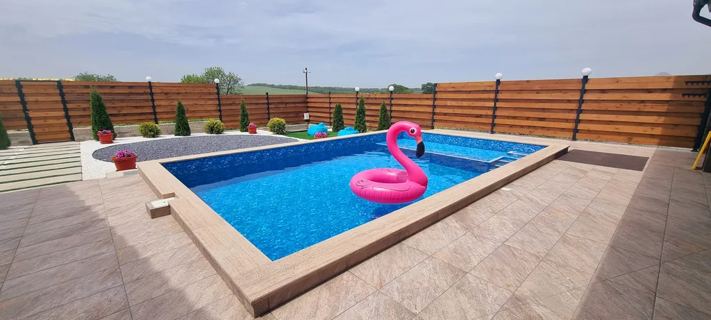 Уютный дом с термальным бассейном и баней