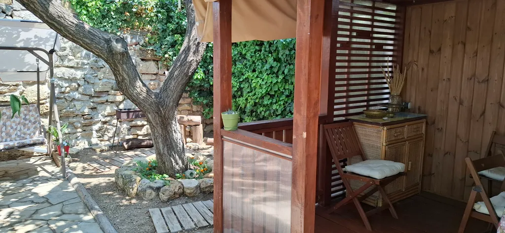 Коттедж Уютный домик с беседкой в центре — Севастополь