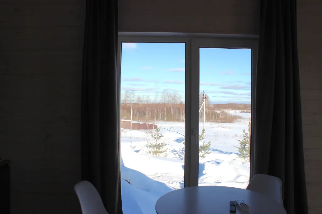 Дом с видом на пруд