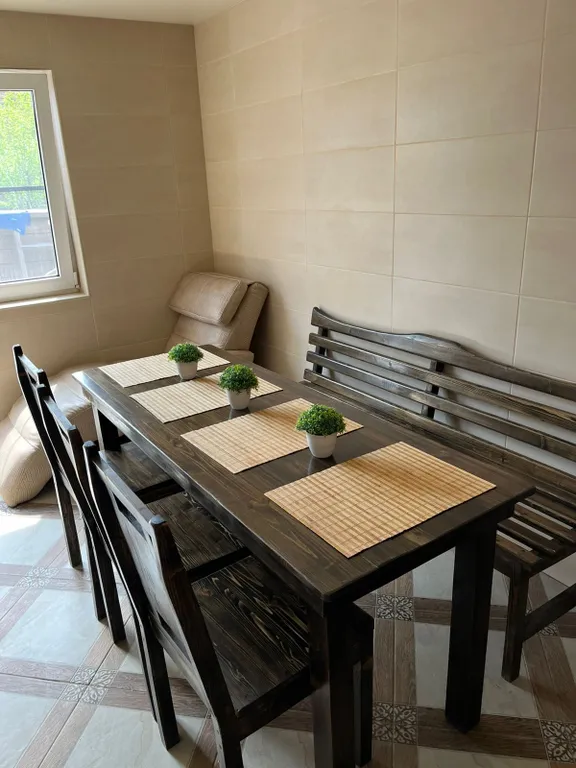 Уютный деревянный дом с видом на горы