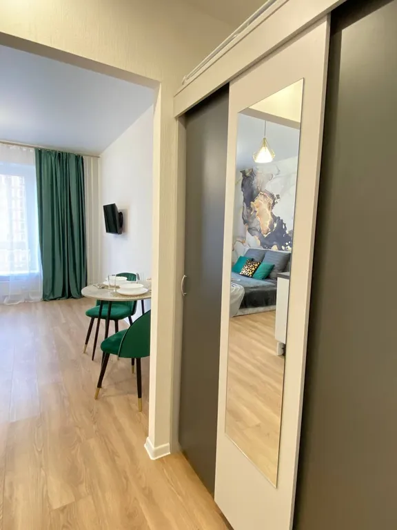 Уютная студия с дизайнерским ремонтом