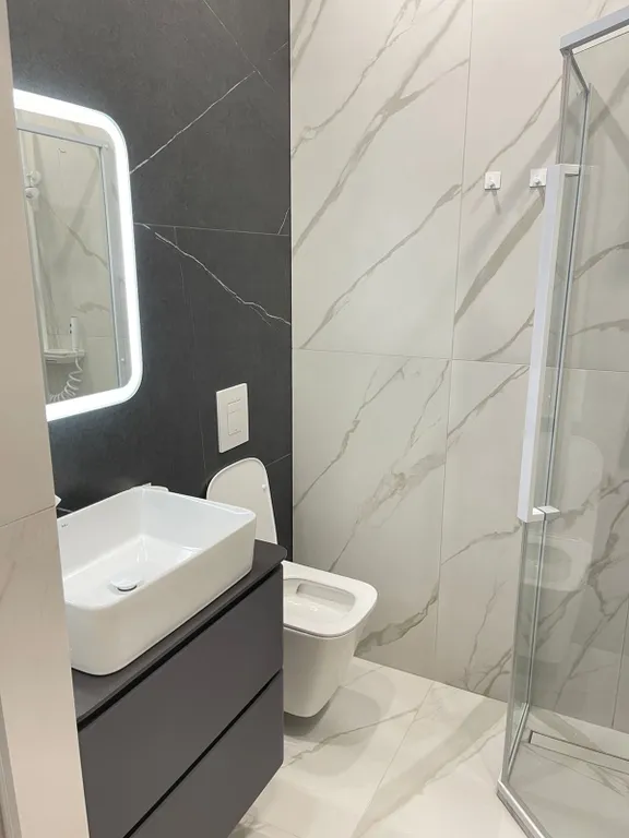 Уютная квартира в центре с балконом и видом на горы