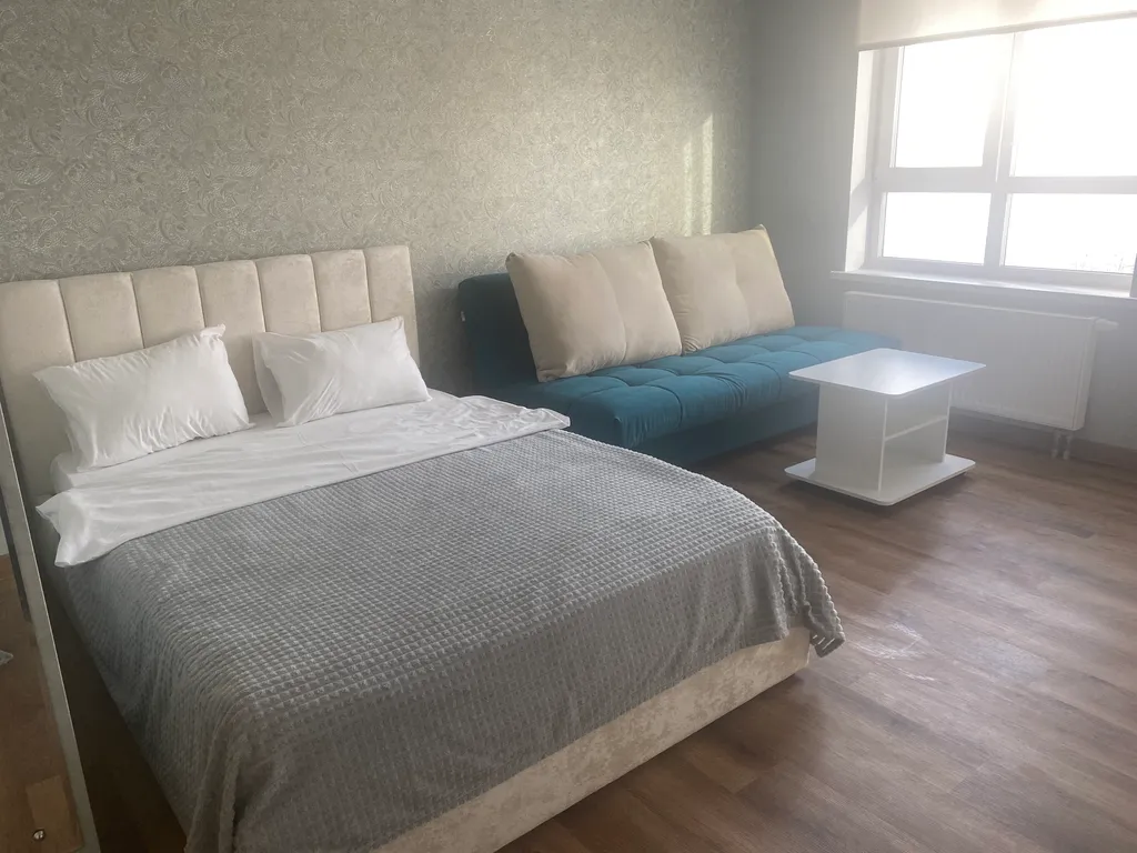 Уютная квартира на набережной с видом на пруд