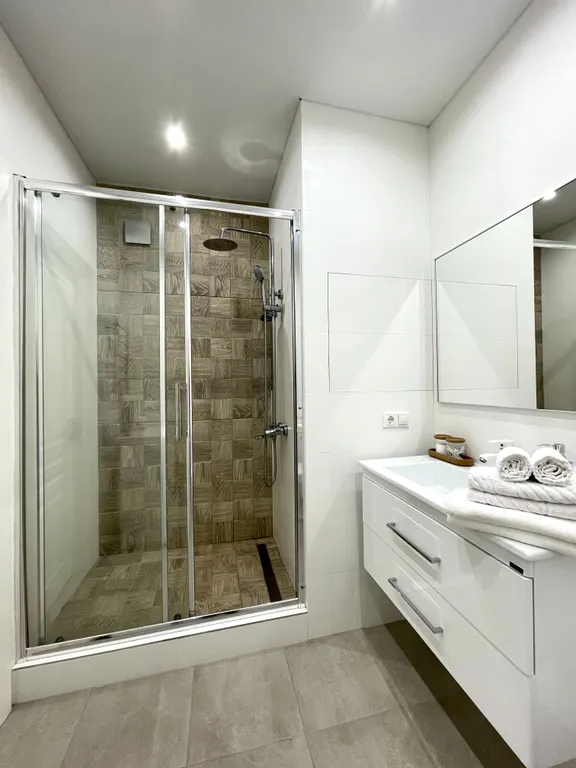 Большая видовая квартира у Крокуcа