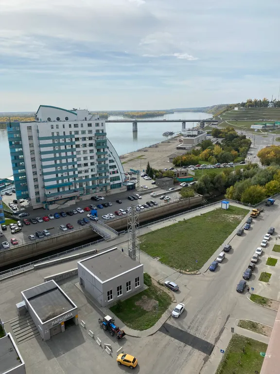 Апартамент на берегу реки Обь