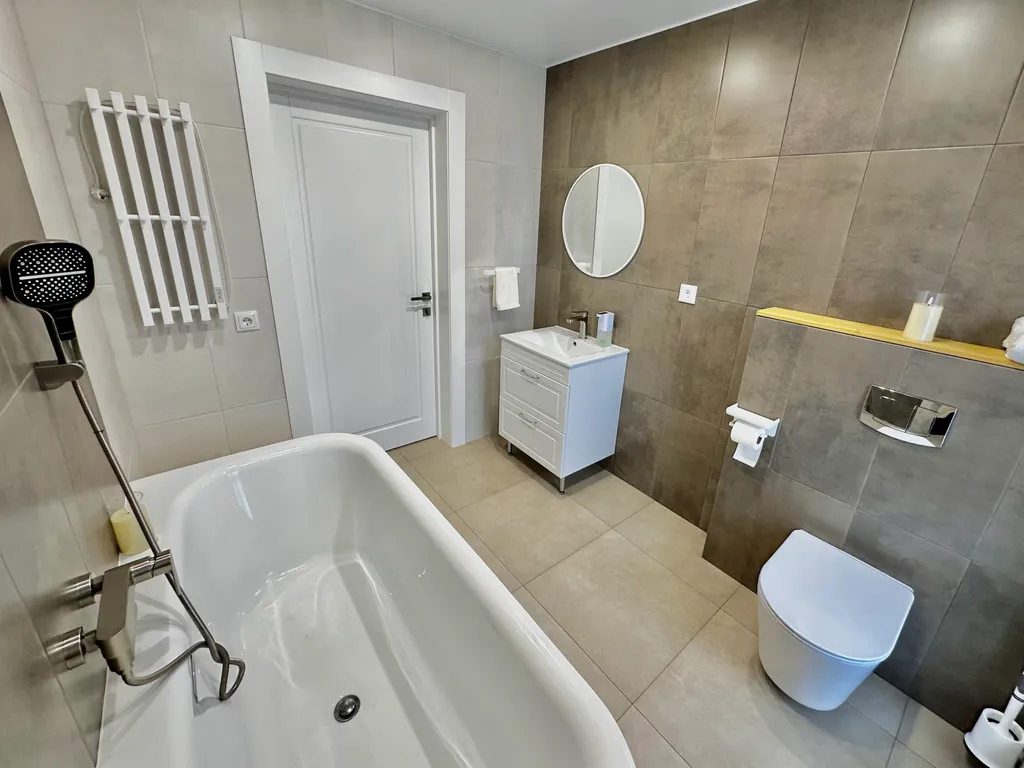 Коттедж Уютный коттедж с баней и бассейном в районе Сорочан — Капорки