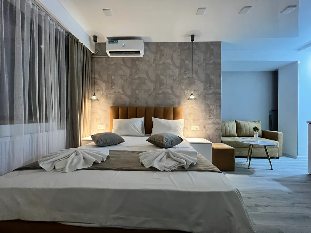 Stylish apt city center saryan next to restaurants and cafes