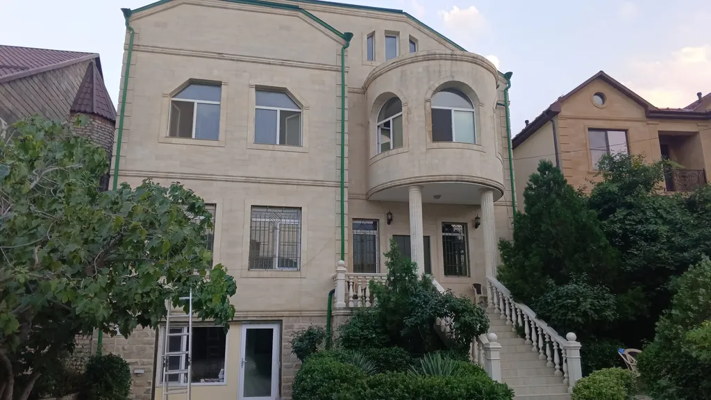 Квартира Гостевой дом в Райском саду близ смотровой с видом на бухту, близ моря — аренда посуточно в Махачкала