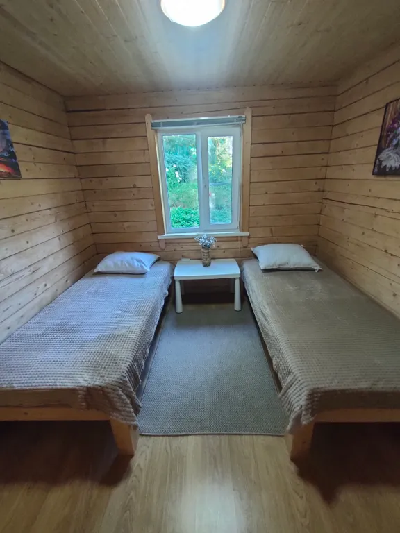 Дом на самом берегу озера селигер