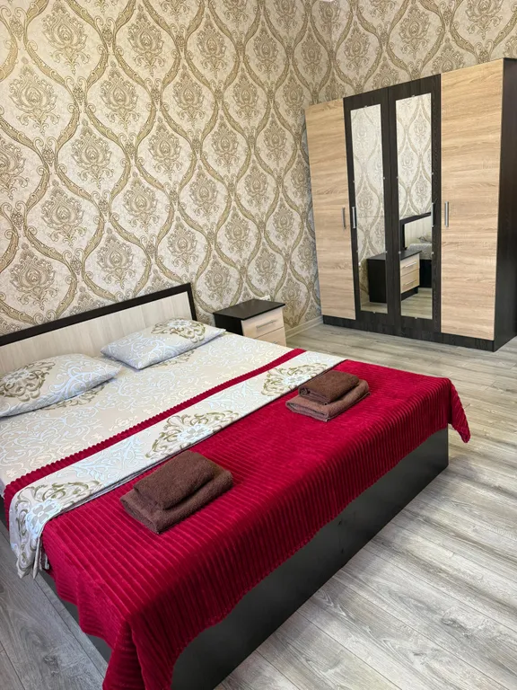 Большая и уютная квартира на окраине города