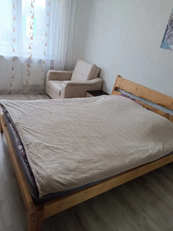 Просторная уютная двухкомнатная квартира с видом на парк — аренда посуточно в Киров