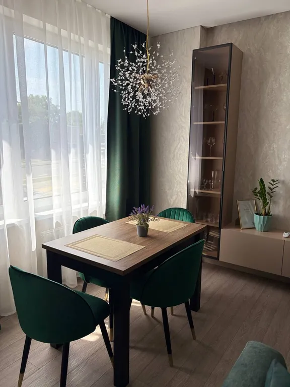 Уютная квартира рядом с набережной и историческим центром города.