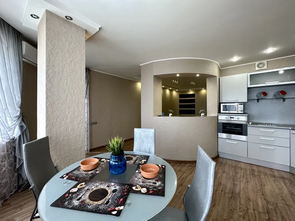 2-комнатная квартира в центре на Терешковой