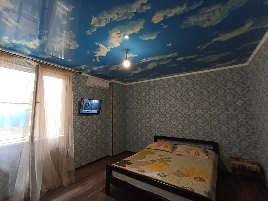 Уютная квартира в центре города у моря