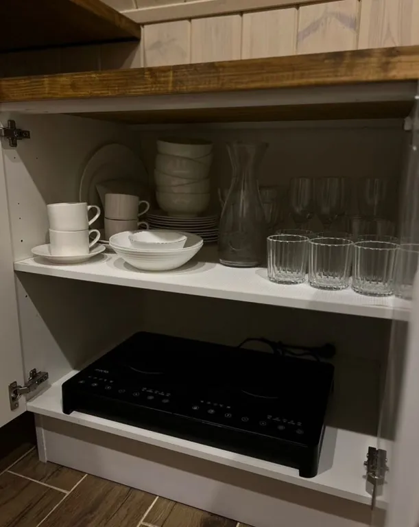 Домик в сосновом лесу с банным чаном