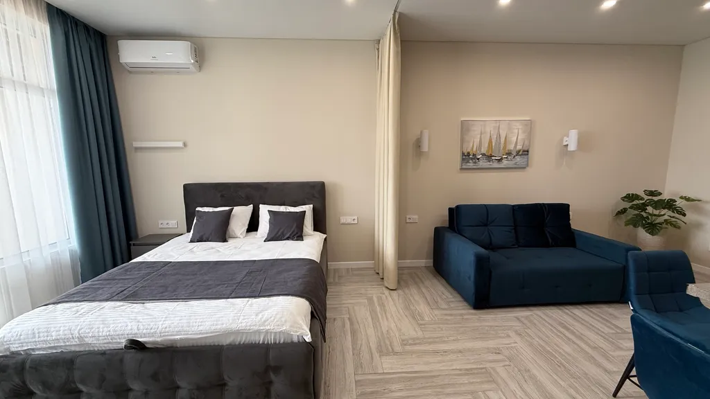 Студия на берегу моря