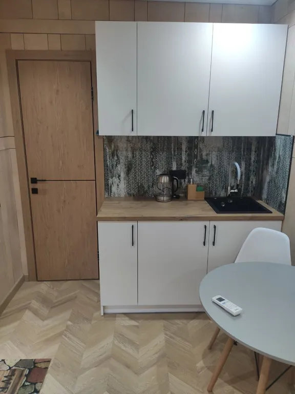 Уютный домик у озера на двоих