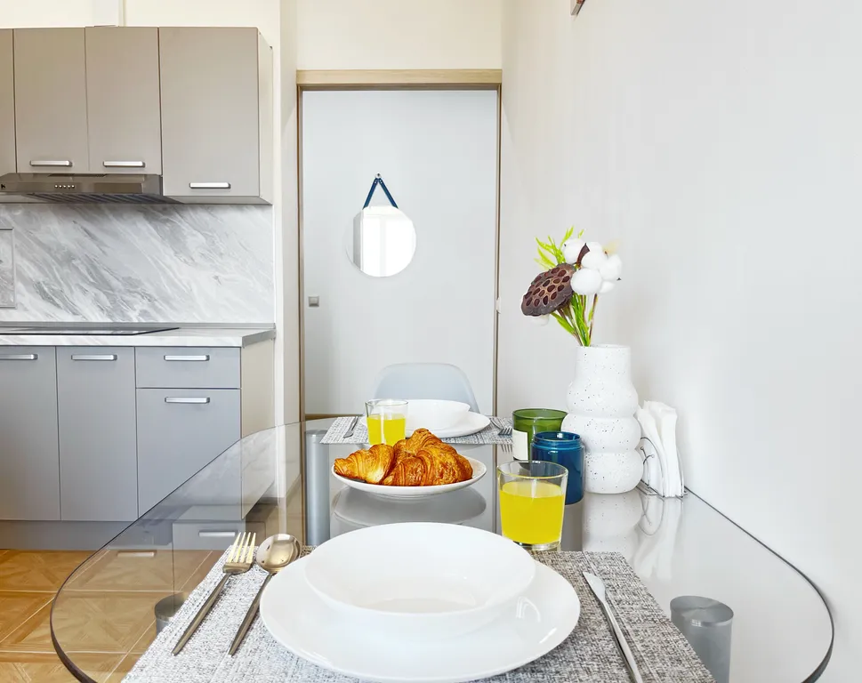 Светлая и уютная однокомнатная квартира — аренда посуточно в Жуковский